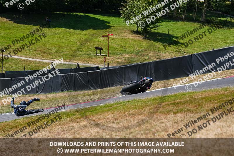 cadwell park;cadwell park photographs;cadwell trackday photographs;enduro digital images;event digital images;eventdigitalimages;peter wileman photography;racing digital images;trackday digital images;trackday photos